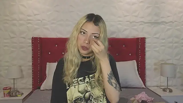 Lucy n pink online show from October 4, 2025, 2:48 pm