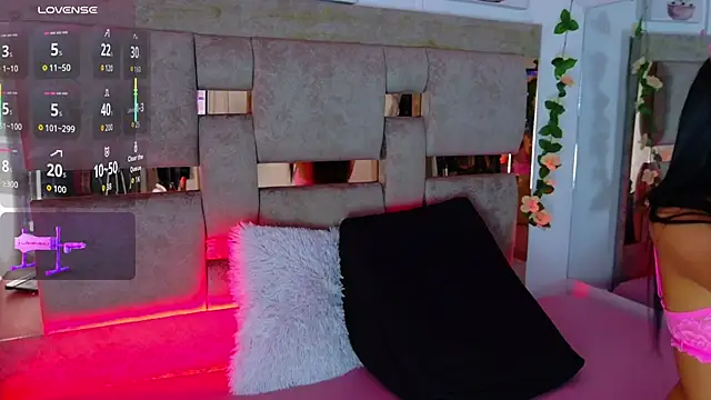 Madison 03 online show from October 8, 2025, 4:54 am