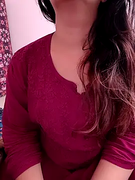 Snapshot of Dimple_sexxy chatting on May 1, 2026, 8:19 am Dimple sexxy online show from May 1, 2026, 8:19 am
