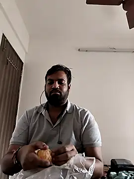 Snapshot of vinay_smalldick chatting on November 30, 2025, 2:37 am vinay smalldick online show from November 30, 2025, 2:37 am