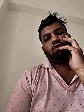 vinay smalldick online show from May 15, 2026, 11:01 pm