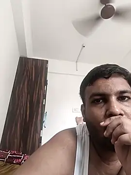 vinay smalldick online show from June 3, 2026, 8:06 am