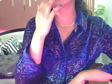 shaalu sharma online show from November 19, 2025, 6:41 pm