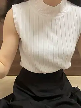 Snapshot of yayoi_jp chatting on July 24, 2026, 3:32 pm yayoi jp online show from July 24, 2026, 3:32 pm