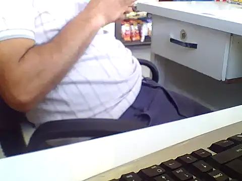 Snapshot of AMCIKSEVER42 chatting on November 8, 2025, 9:31 am AMCIKSEVER42 online show from November 8, 2025, 9:31 am