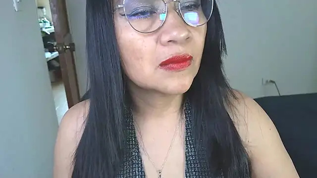 Snapshot of LissafeetHott chatting on September 24, 2025, 3:48 pm LissafeetHott online show from September 24, 2025, 3:48 pm