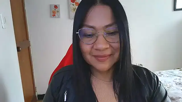Snapshot of LissafeetHott chatting on May 10, 2026, 4:56 pm LissafeetHott online show from May 10, 2026, 4:56 pm