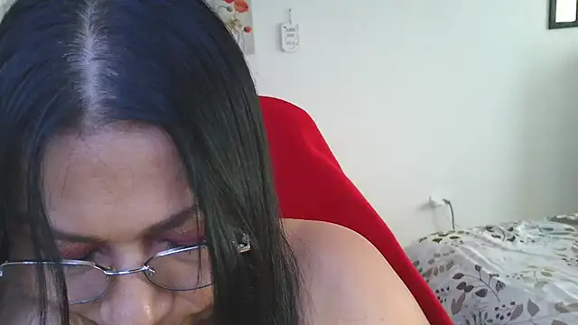 Snapshot of LissafeetHott chatting on May 16, 2026, 7:34 pm LissafeetHott online show from May 16, 2026, 7:34 pm