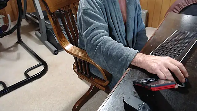 billy471 online show from November 12, 2025, 4:18 pm