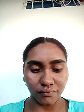 Lucy-Ferr online show from December 4, 2025, 1:53 pm