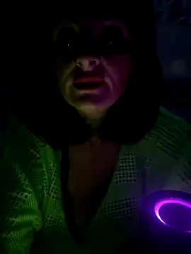 Snapshot of IrishmilfAnna chatting on September 23, 2025, 6:22 pm IrishmilfAnna online show from September 23, 2025, 6:22 pm