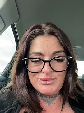 Snapshot of IrishmilfAnna chatting on March 31, 2026, 5:57 pm IrishmilfAnna online show from March 31, 2026, 5:57 pm