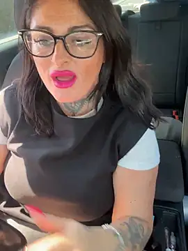 Snapshot of IrishmilfAnna chatting on April 29, 2026, 12:31 pm IrishmilfAnna online show from April 29, 2026, 12:31 pm