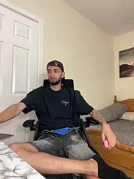 mixedcouplee69 online show from September 22, 2025, 3:25 pm