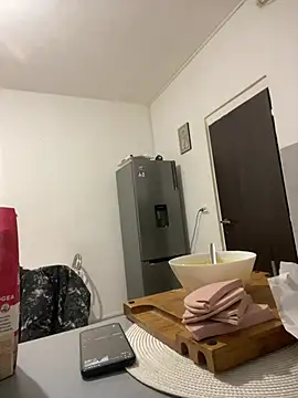 mixedcouplee69 online show from April 1, 2026, 6:49 pm