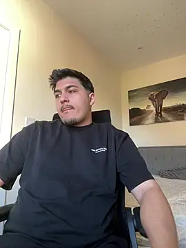 mixedcouplee69 online show from April 24, 2026, 5:04 pm