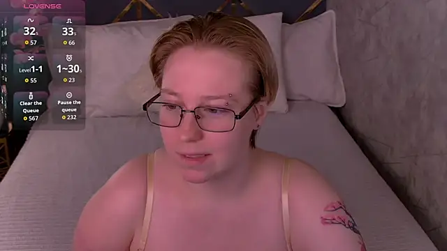 Snapshot of AlexandraGreen chatting on July 11, 2026, 9:38 pm AlexandraGreen online show from July 11, 2026, 9:38 pm