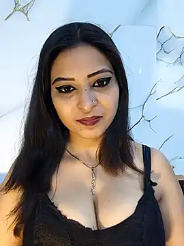 QUEEN-ADITI online show from April 9, 2026, 6:13 pm