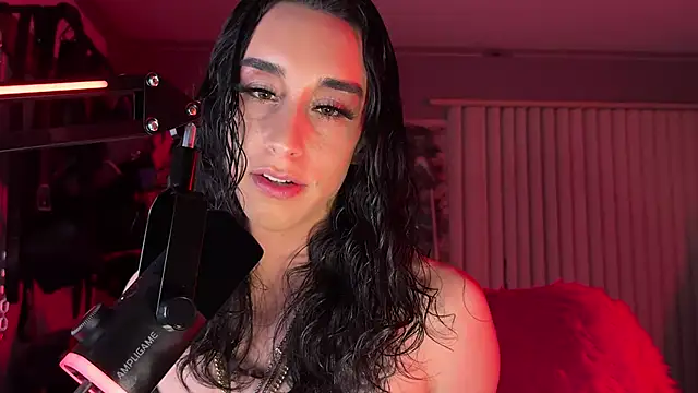 xoFrankie online show from April 21, 2026, 2:51 am