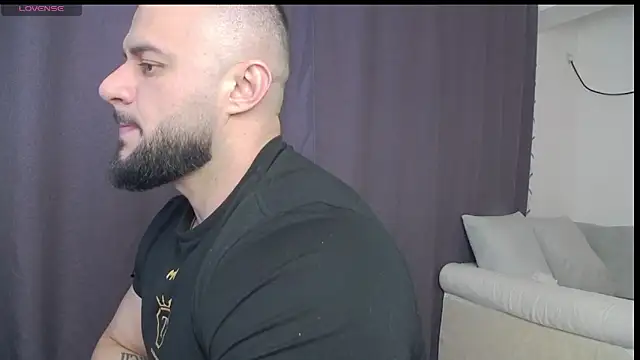 Snapshot of RickyMiami1 chatting on February 12, 2026, 8:15 pm RickyMiami1 online show from February 12, 2026, 8:15 pm