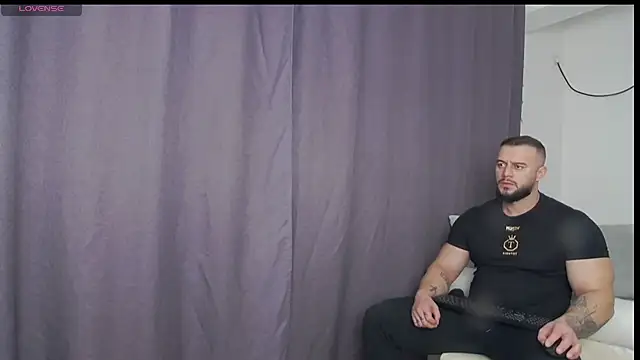 Snapshot of RickyMiami1 chatting on February 15, 2026, 1:31 pm RickyMiami1 online show from February 15, 2026, 1:31 pm