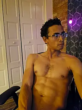 MuayTigerKing online show from January 15, 2026, 3:22 am