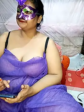 Snapshot of Tanisha-Chy chatting on October 11, 2025, 5:33 pm Tanisha-Chy online show from October 11, 2025, 5:33 pm