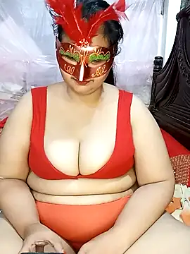 Snapshot of Tanisha-Chy chatting on October 17, 2025, 4:42 pm Tanisha-Chy online show from October 17, 2025, 4:42 pm