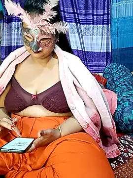 Snapshot of Tanisha-Chy chatting on February 17, 2026, 5:30 pm Tanisha-Chy online show from February 17, 2026, 5:30 pm