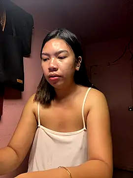 Snapshot of aniya_04 chatting on October 2, 2025, 4:47 pm aniya 04 online show from October 2, 2025, 4:47 pm