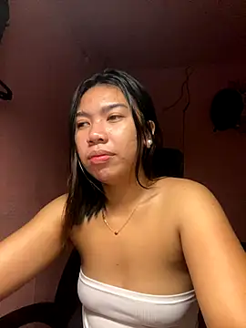 Snapshot of aniya_04 chatting on October 11, 2025, 12:58 pm aniya 04 online show from October 11, 2025, 12:58 pm