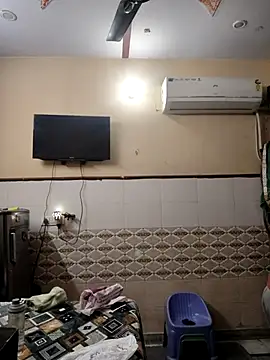 meenu bhabhi547 online show from January 13, 2026, 2:39 am