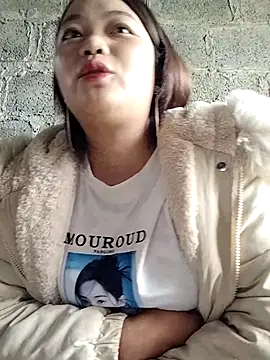 lusy-000 online show from November 5, 2025, 4:23 am