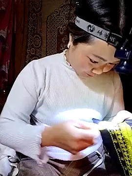 lusy-000 online show from November 28, 2025, 1:30 am