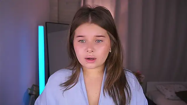 Anna Nicol online show from November 14, 2025, 12:59 pm