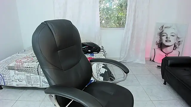 Snapshot of maxthomson_boy chatting on September 29, 2025, 7:40 pm maxthomson boy online show from September 29, 2025, 7:40 pm