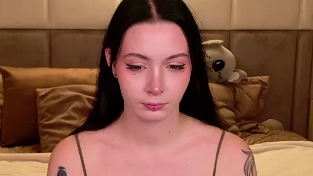 Goldy Stark online show from September 29, 2025, 8:46 pm