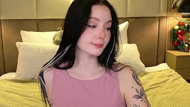 Goldy Stark online show from December 18, 2025, 8:37 pm