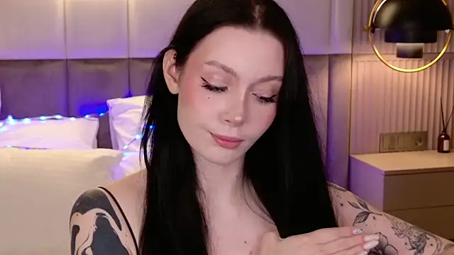 Goldy Stark online show from February 9, 2026, 8:46 pm