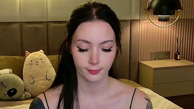 Goldy Stark online show from February 16, 2026, 8:38 pm