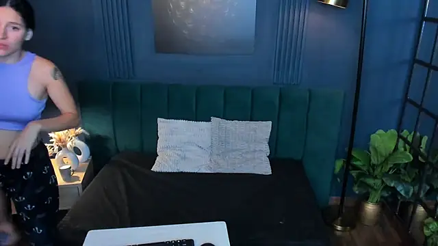 Snapshot of aliceandsia chatting on September 10, 2025, 3:39 am aliceandsia online show from September 10, 2025, 3:39 am