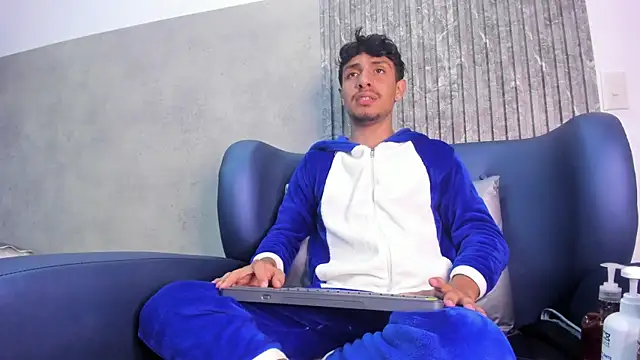 Snapshot of maximiliano_jam chatting on September 25, 2025, 3:32 am maximiliano jam online show from September 25, 2025, 3:32 am