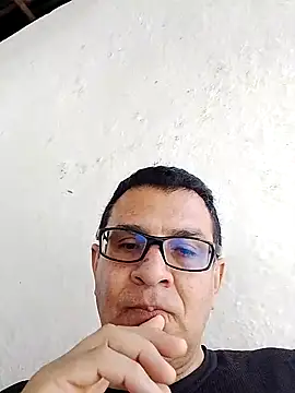 Snapshot of voyerista50 chatting on October 6, 2025, 6:16 pm voyerista50 online show from October 6, 2025, 6:16 pm
