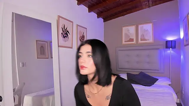 Samyscott  online show from September 27, 2025, 8:14 pm