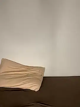 Snapshot of erokami36 chatting on November 6, 2025, 2:18 pm erokami36 online show from November 6, 2025, 2:18 pm