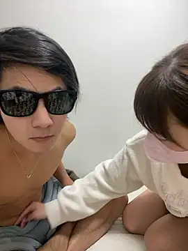 Snapshot of erokami36 chatting on November 25, 2025, 1:33 pm erokami36 online show from November 25, 2025, 1:33 pm