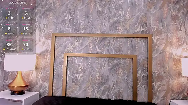 Snapshot of DannaBelucci chatting on October 10, 2025, 12:04 pm DannaBelucci online show from October 10, 2025, 12:04 pm