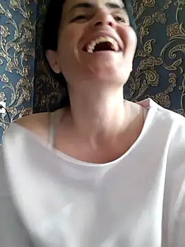 Snapshot of Gecenin_Kralicesi chatting on May 6, 2026, 6:30 am Gecenin Kralicesi online show from May 6, 2026, 6:30 am