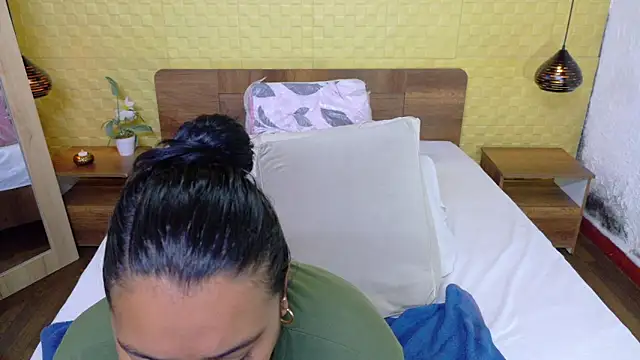 fat naughtyass online show from March 27, 2026, 1:55 pm