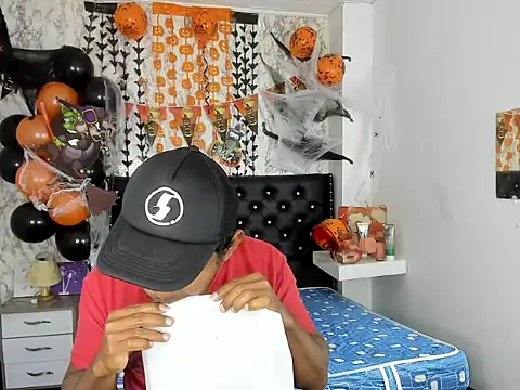 Snapshot of Adam_Morgan2 chatting on October 29, 2025, 5:20 am Adam Morgan2 online show from October 29, 2025, 5:20 am